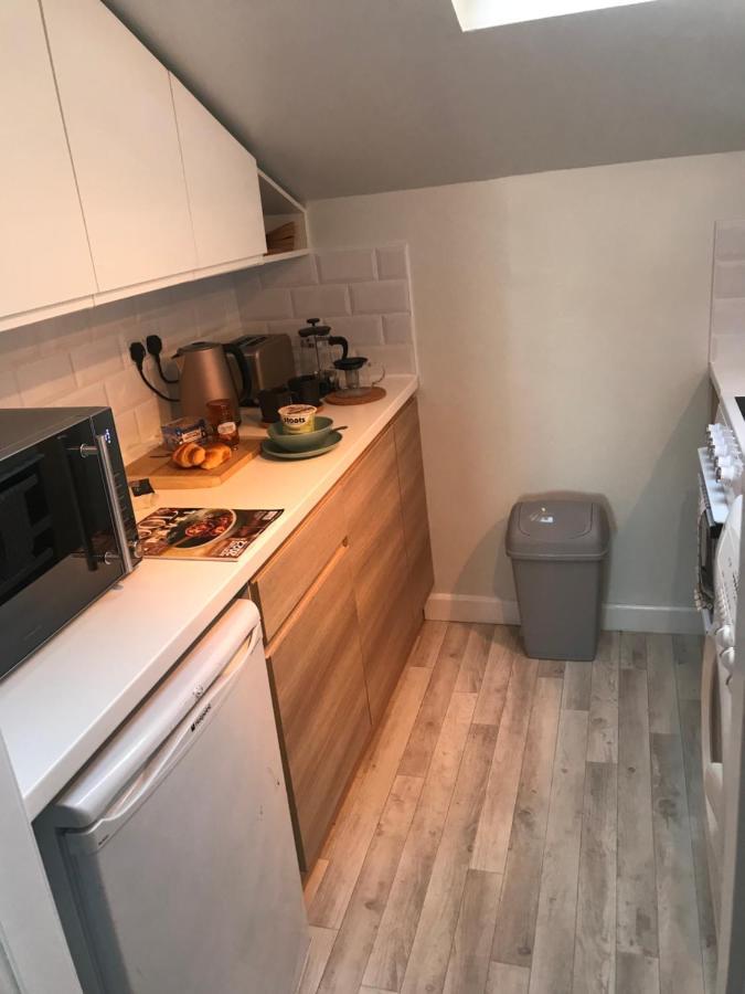 Fantastic 2 Bed Flat In Dunblane High Street Apartamento Exterior foto