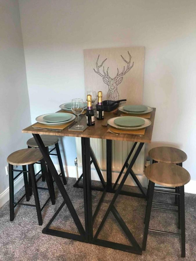 Fantastic 2 Bed Flat In Dunblane High Street Apartamento Exterior foto
